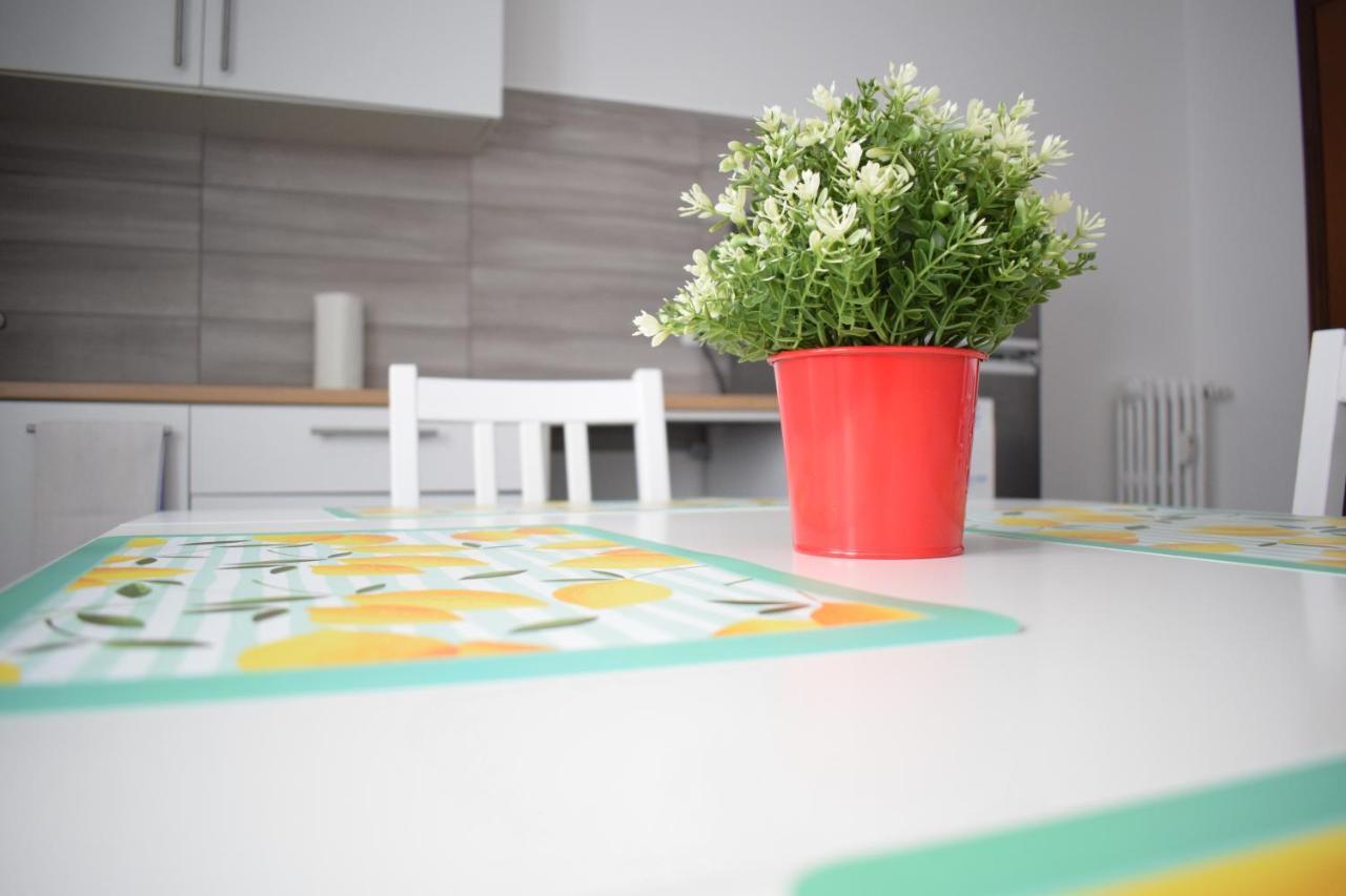 L'Arche Comfort&Relax - Gambara Square Di Via Palma Mailand Exterior foto